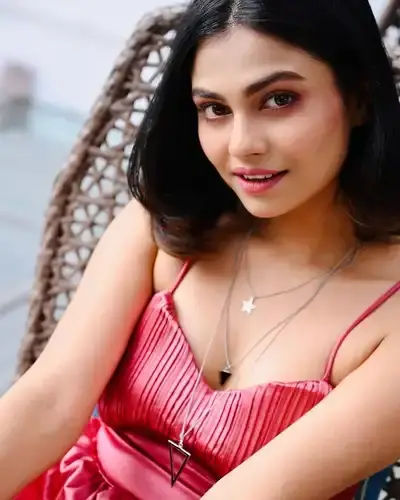 Escort Service Ladpura